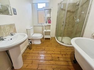 Photo 7- click for photo gallery